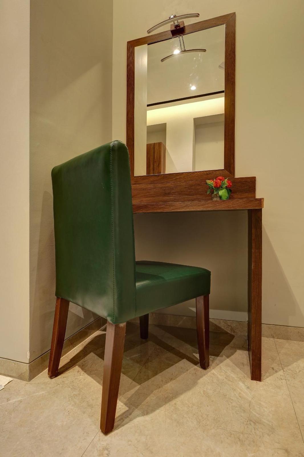 Magnus Fortune House Business Hotel , Magarpatta Mundhva المظهر الخارجي الصورة