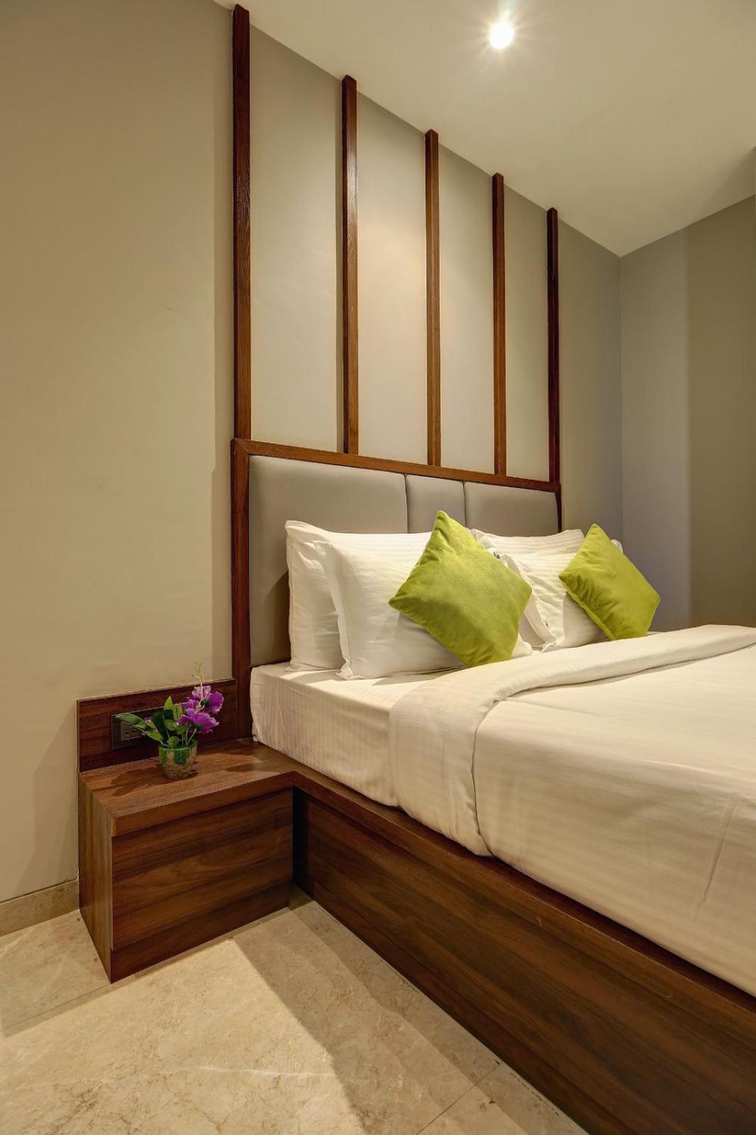 Magnus Fortune House Business Hotel , Magarpatta Mundhva المظهر الخارجي الصورة