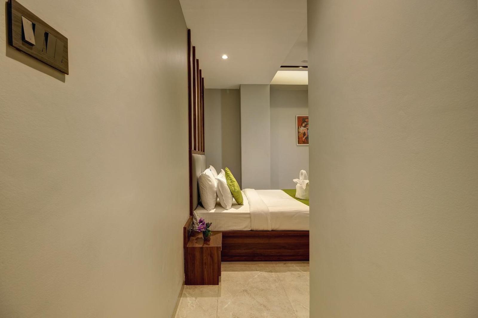 Magnus Fortune House Business Hotel , Magarpatta Mundhva المظهر الخارجي الصورة