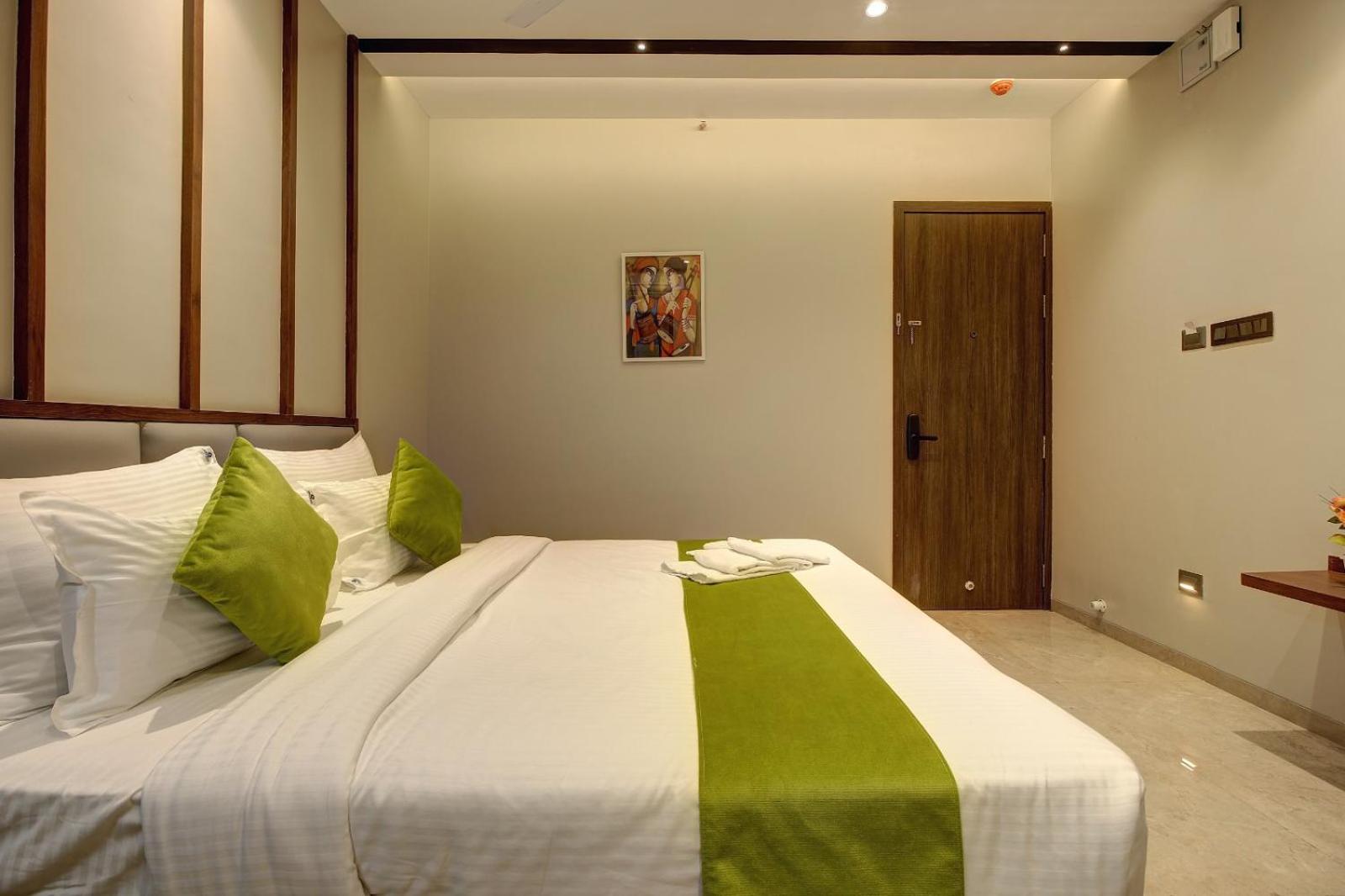 Magnus Fortune House Business Hotel , Magarpatta Mundhva المظهر الخارجي الصورة