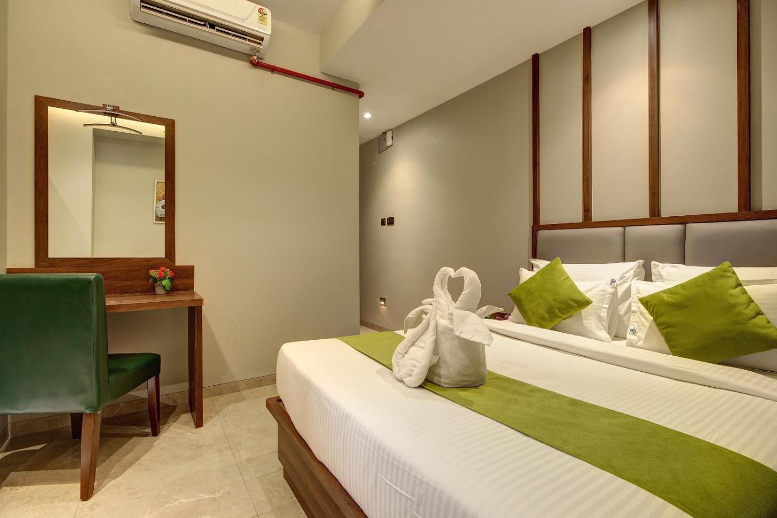 Magnus Fortune House Business Hotel , Magarpatta Mundhva المظهر الخارجي الصورة