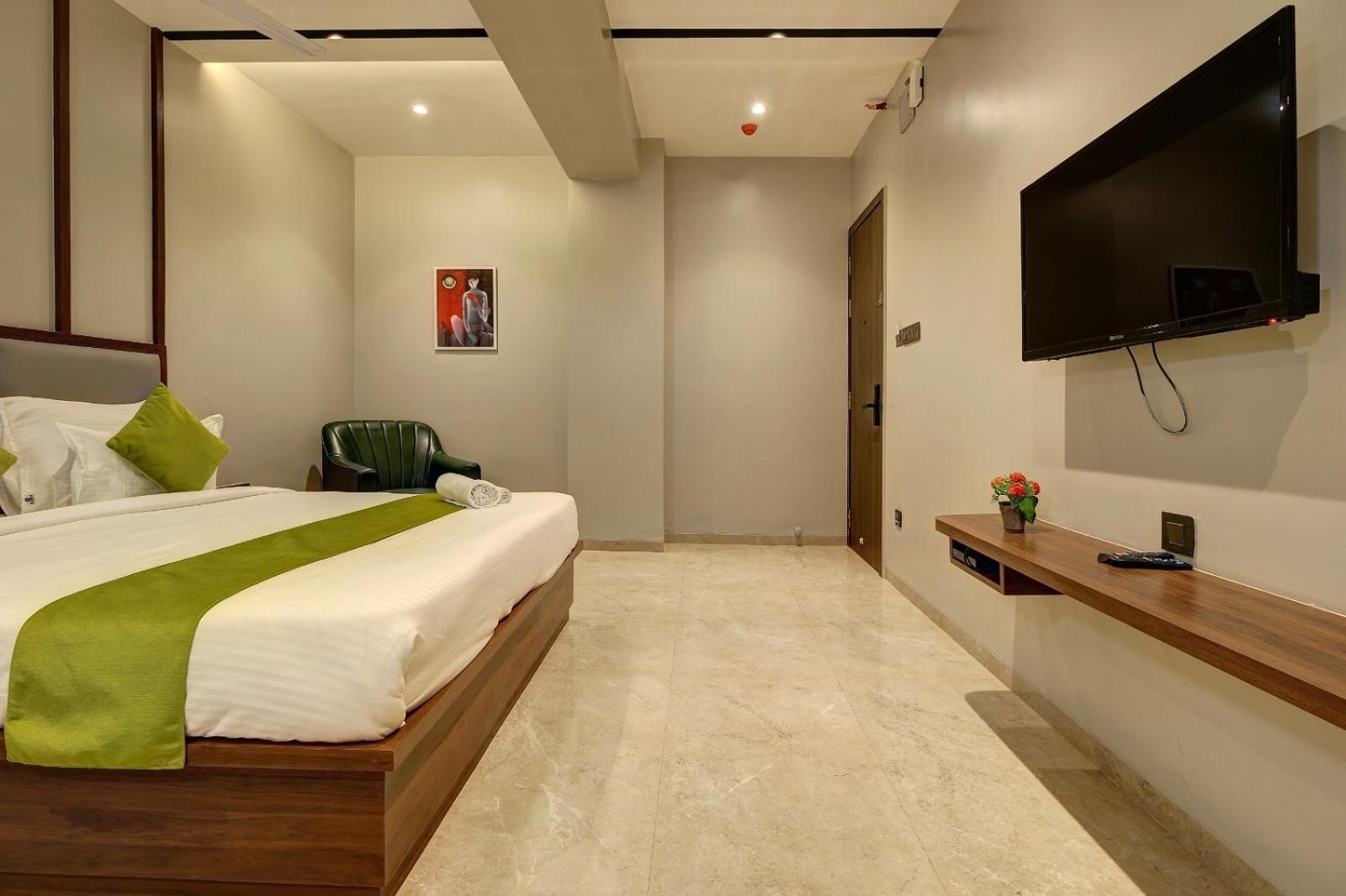 Magnus Fortune House Business Hotel , Magarpatta Mundhva المظهر الخارجي الصورة